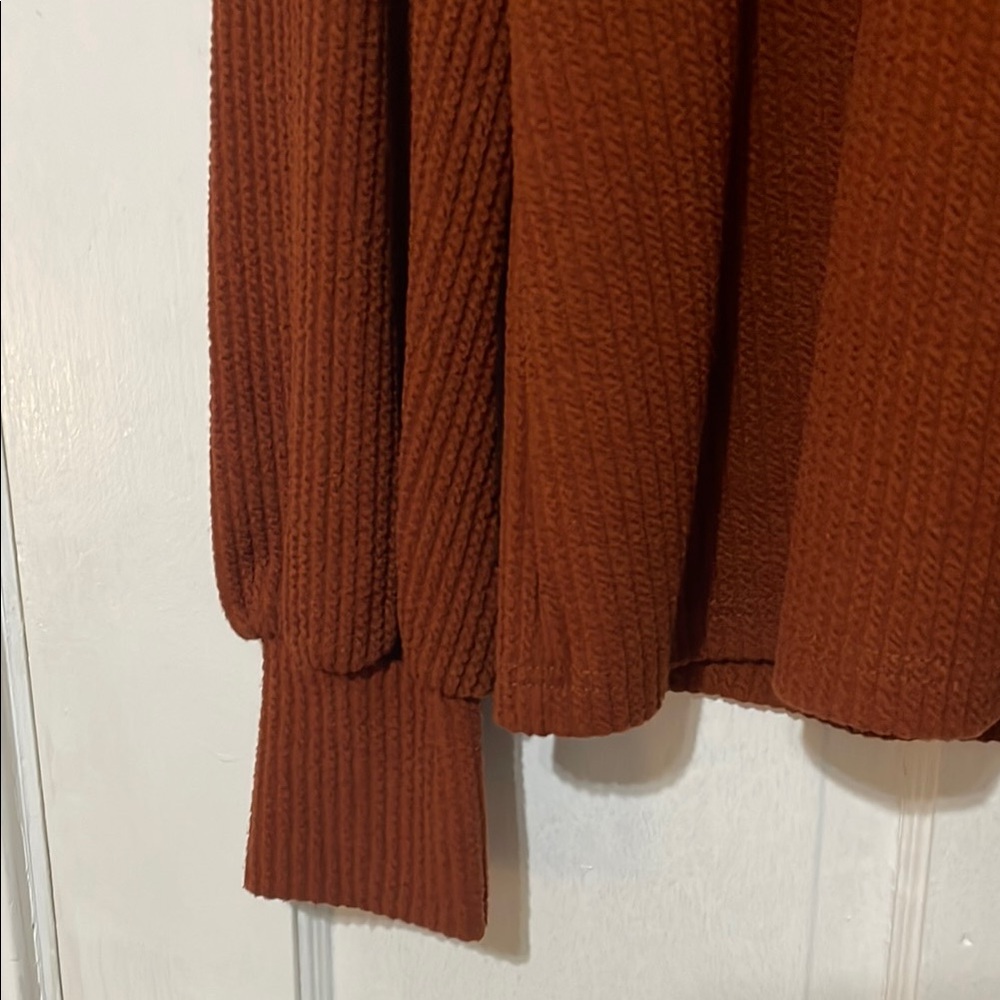 Women's Ribbed Rust Orange Top - Picture 2 of 6
